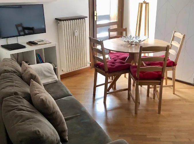 White Attic Апартаменти Брей-Червінія